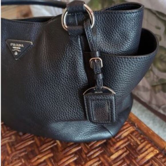 NWOT PRADA VITELLO DAINO LEATHER BAG WITH CROSSBODY STRAP - Picture 5 of 13